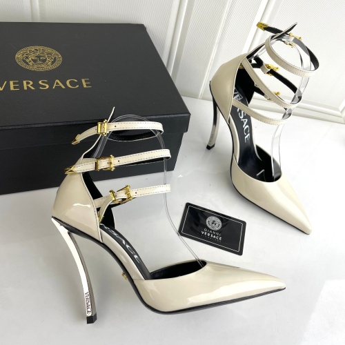 Versace Sandal For Women #1043720