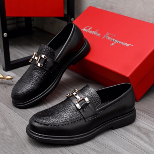 Salvatore Ferragamo Leather Shoes For Men #1044136