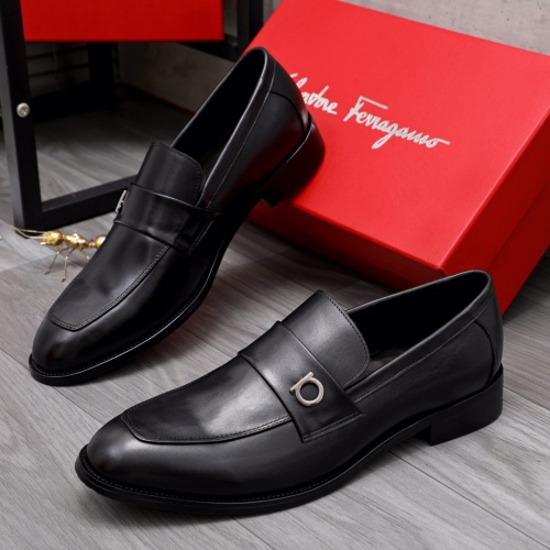 Salvatore Ferragamo Leather Shoes For Men #1044193
