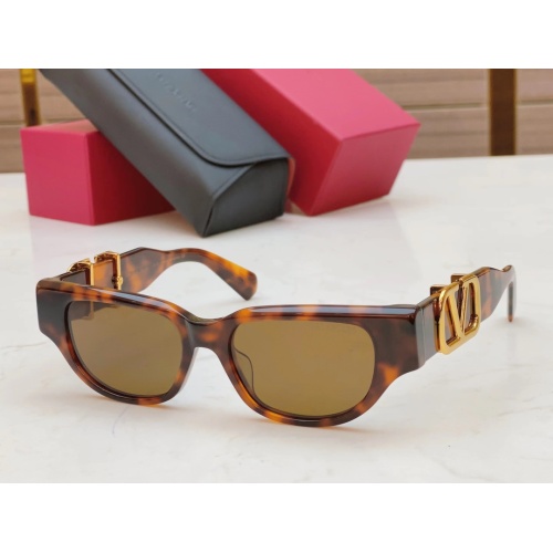 Valentino AAA Quality Sunglasses #1044761