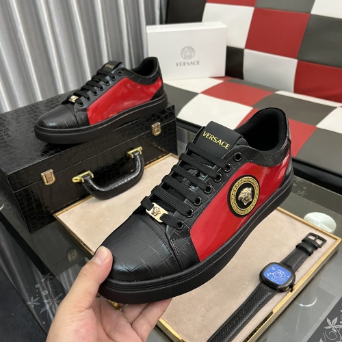 Replica Versace Casual Shoes For Men #1044926 $76.00 USD for Wholesale