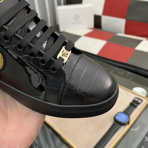 Replica Versace Casual Shoes For Men #1044927 $76.00 USD for Wholesale