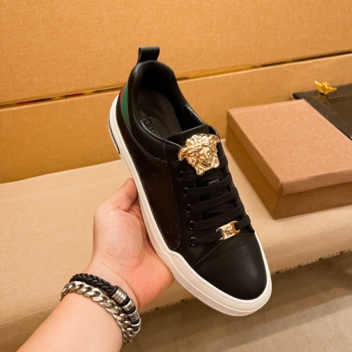 Replica Versace Casual Shoes For Men #1045239 $72.00 USD for Wholesale