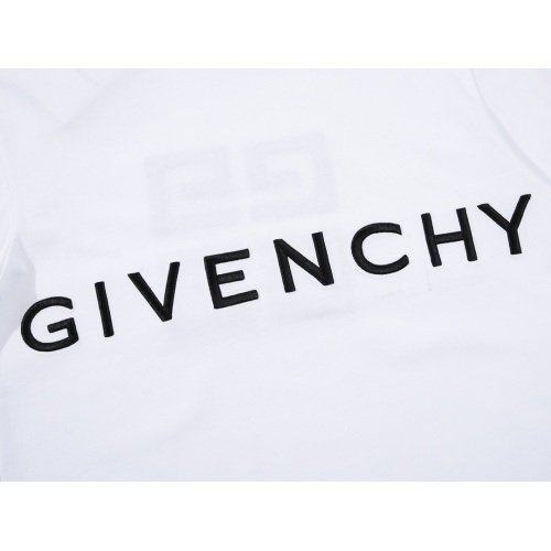 Replica Givenchy T-Shirts Short Sleeved For Unisex #1046417 $40.00 USD for Wholesale