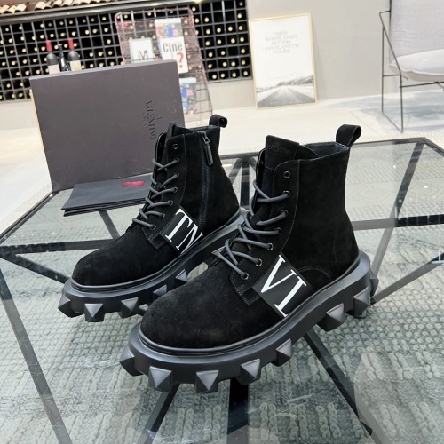 Valentino Boots For Men #1046680