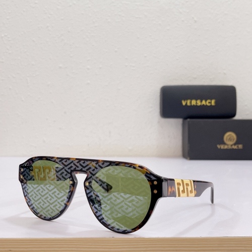Versace AAA Quality Sunglasses #1047747