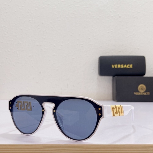 Versace AAA Quality Sunglasses #1047750