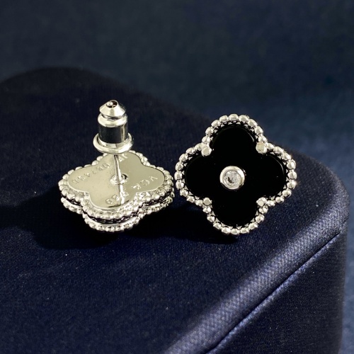 Van Cleef & Arpels Earrings For Women #1048020