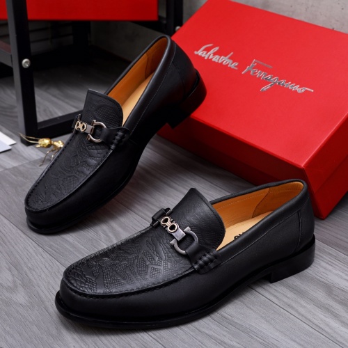 Salvatore Ferragamo Leather Shoes For Men #1049085