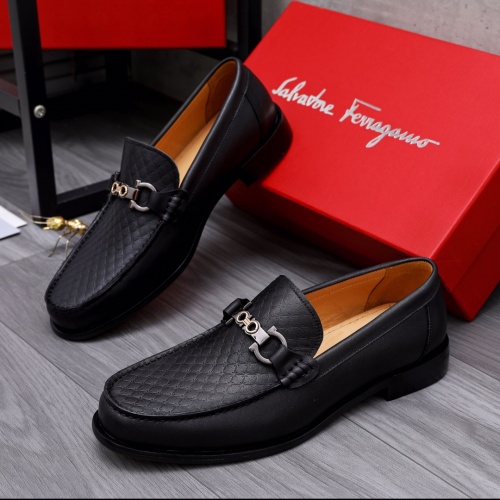 Salvatore Ferragamo Leather Shoes For Men #1049086