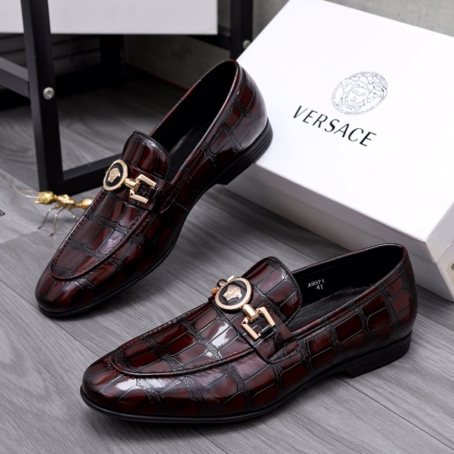 Versace Leather Shoes For Men #1049114