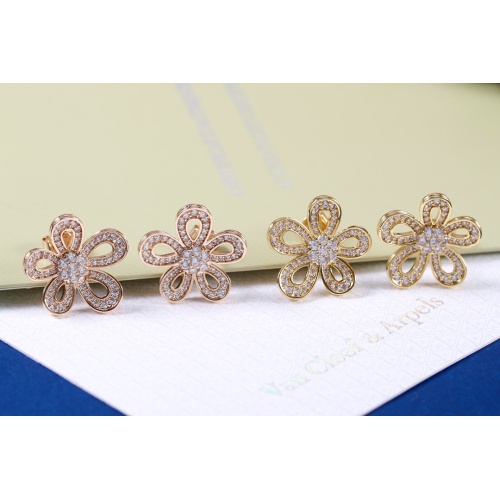 Replica Van Cleef & Arpels Earrings For Women #1050257 $36.00 USD for Wholesale