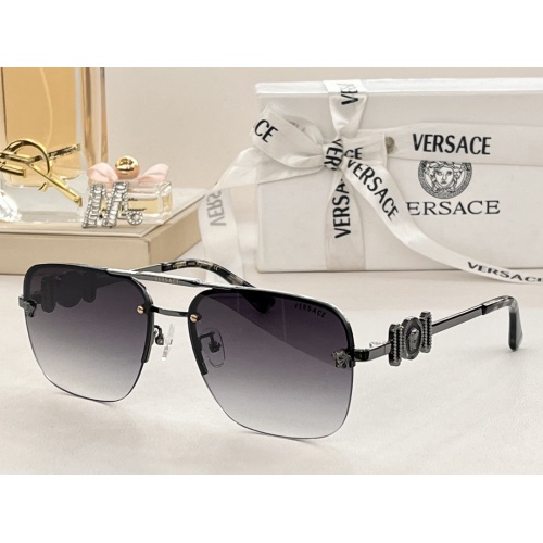Versace AAA Quality Sunglasses #1050397