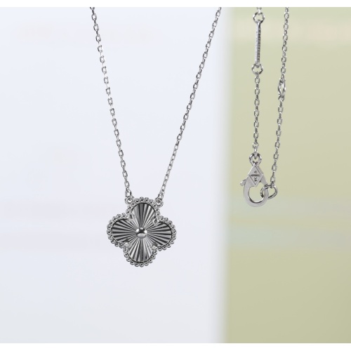 Van Cleef & Arpels Necklaces For Women #1050627