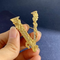 $32.00 USD Versace Brooches #1045816