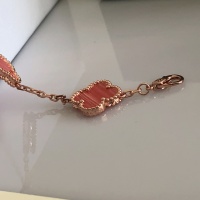 $39.00 USD Van Cleef & Arpels Bracelet For Women #1046741