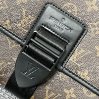 $82.00 USD Louis Vuitton AAA Man Messenger Bags #1048213
