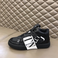 $85.00 USD Valentino Casual Shoes For Men #1049506