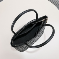 $92.00 USD Chanel AAA Quality Handbags For Women #1049610