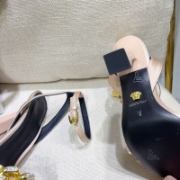 $118.00 USD Versace Sandal For Women #1050020