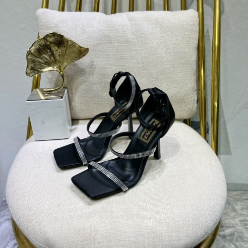 $118.00 USD Versace Sandal For Women #1051105