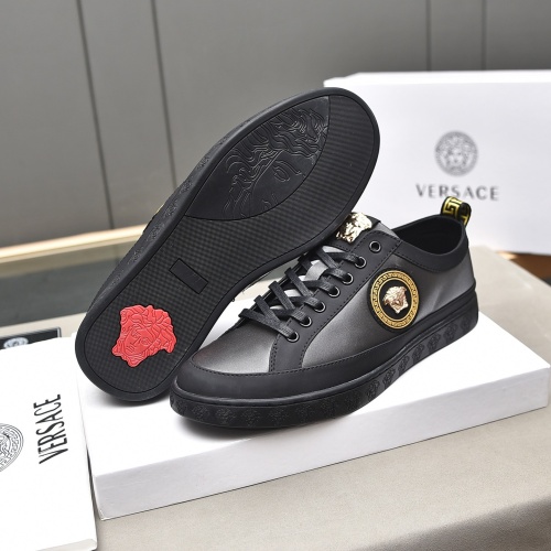 $76.00 USD Versace Casual Shoes For Men #1051182