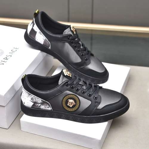 Replica Versace Casual Shoes For Men #1051184 $76.00 USD for Wholesale