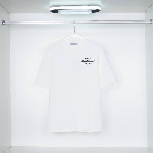 Salvatore Ferragamo T-Shirts Short Sleeved For Unisex #1051513