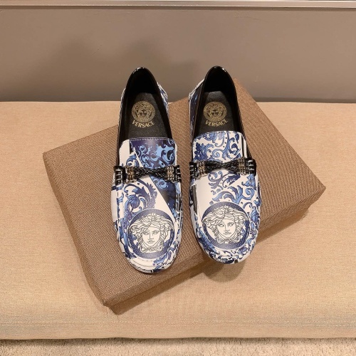 Versace Leather Shoes For Men #1051940
