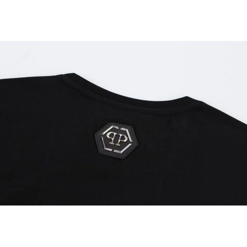 Replica Philipp Plein PP T-Shirts Short Sleeved For Men #1052688 $27.00 USD for Wholesale