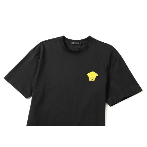 Replica Versace T-Shirts Short Sleeved For Men #1053505 $24.00 USD for Wholesale