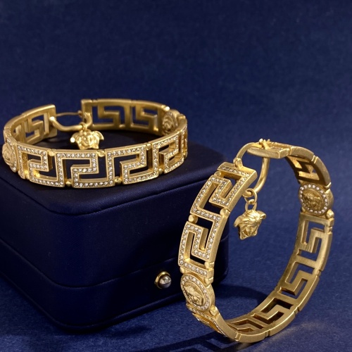 Replica Versace Earrings For Women #1053912 $42.00 USD for Wholesale