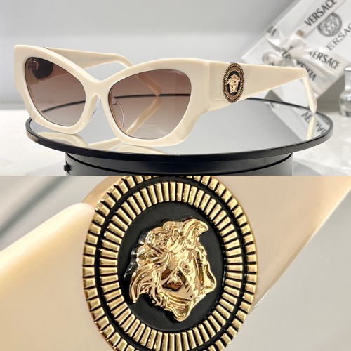 Versace AAA Quality Sunglasses #1054156