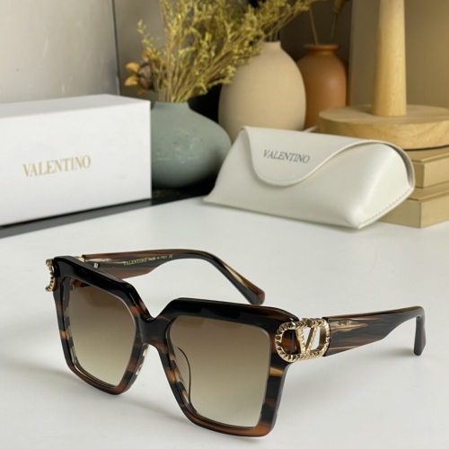 Valentino AAA Quality Sunglasses #1054177