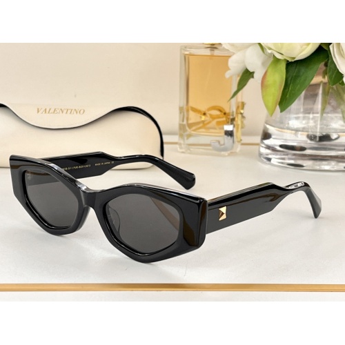 Valentino AAA Quality Sunglasses #1054192