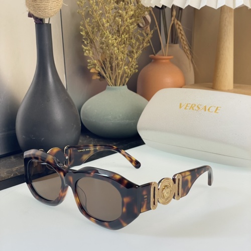 Versace AAA Quality Sunglasses #1054248