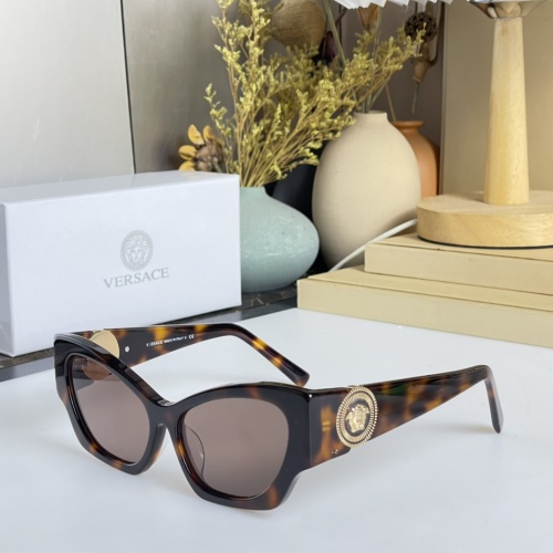 Versace AAA Quality Sunglasses #1054270