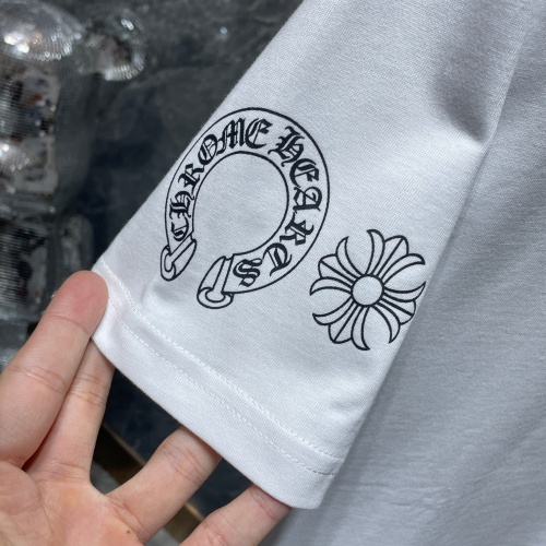 Replica Chrome Hearts T-Shirts Short Sleeved For Unisex #1054687 $34.00 USD for Wholesale