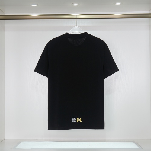 Replica Givenchy T-Shirts Short Sleeved For Unisex #1055727 $34.00 USD for Wholesale