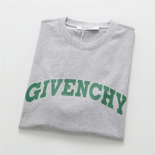 Replica Givenchy T-Shirts Short Sleeved For Unisex #1055732 $40.00 USD for Wholesale
