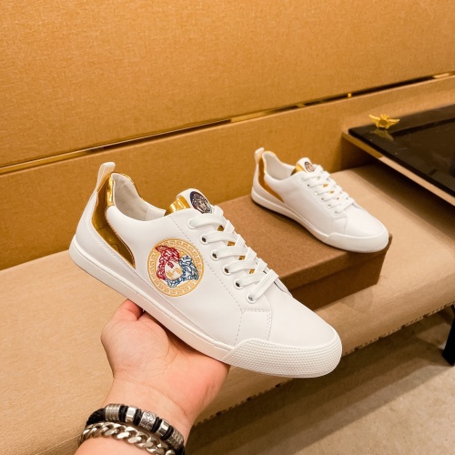 Replica Versace Casual Shoes For Men #1056067 $76.00 USD for Wholesale