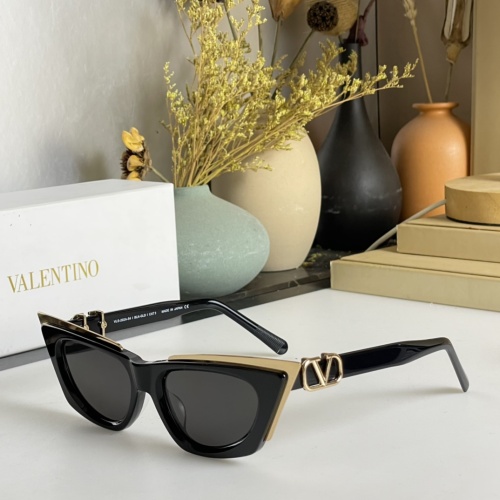 Valentino AAA Quality Sunglasses #1056529 $64.00 USD, Wholesale Replica Valentino AAA Quality Sunglasses