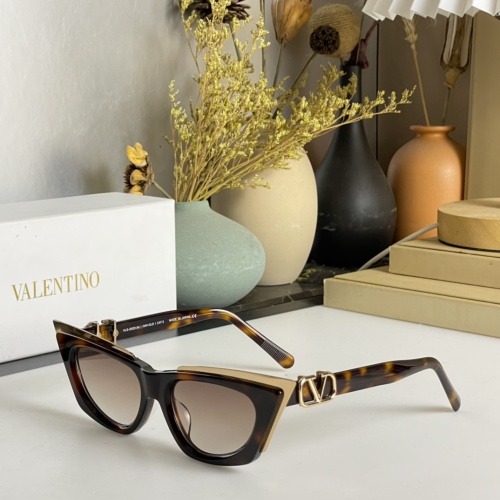 Valentino AAA Quality Sunglasses #1056530