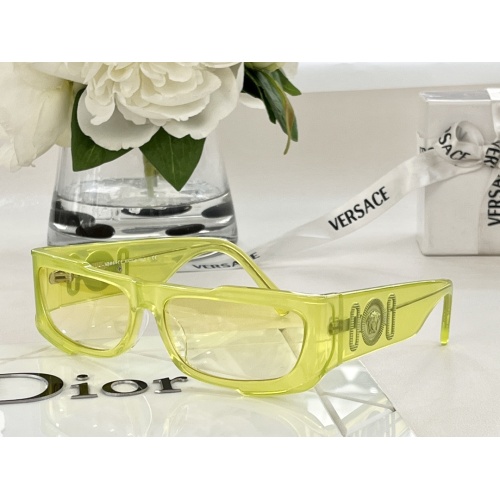 Versace AAA Quality Sunglasses #1056534