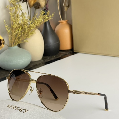 Versace AAA Quality Sunglasses #1056553