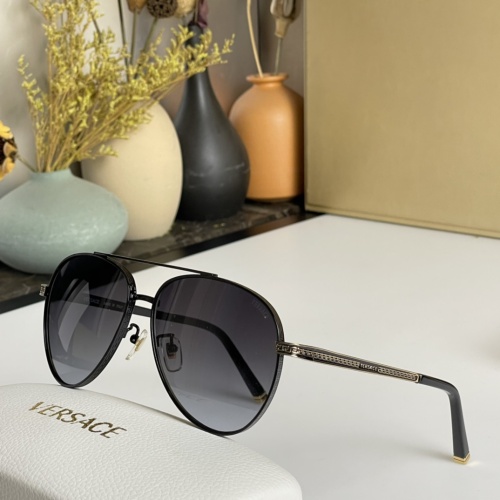 Versace AAA Quality Sunglasses #1056557