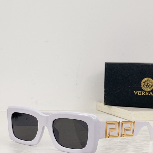 Versace AAA Quality Sunglasses #1056568