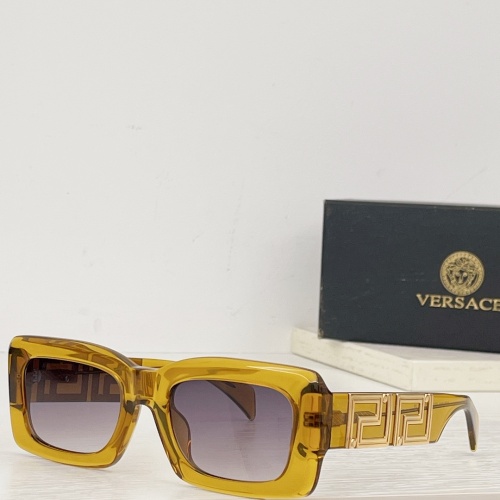 Versace AAA Quality Sunglasses #1056571