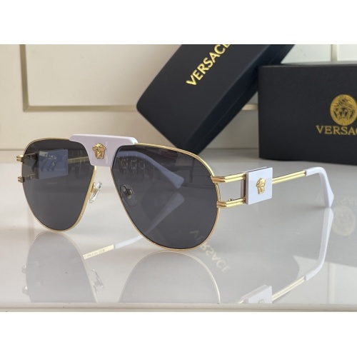 Versace AAA Quality Sunglasses #1056599