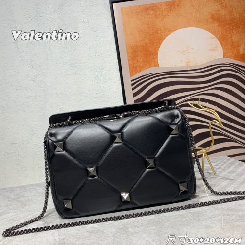 Replica Valentino AAA Quality Messenger Bags For Women #1057183 $108.00 USD for Wholesale